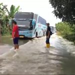 Diguyur Hujan Deras, 2 Desa Kecamatan Tungkal Jaya Rendam Jalan Trans Sumatera